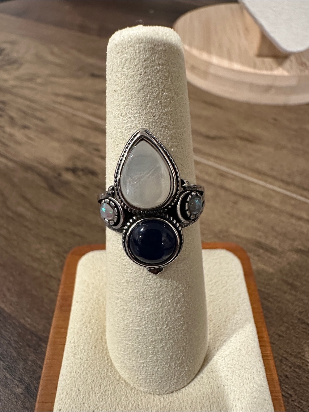 Fashion Jewelry White Teardrop & Navy Round Multi-Stone Ring